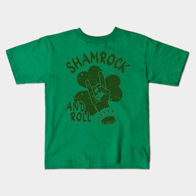 St Patrick's Day Kids T-Shirt by Rabeldesama